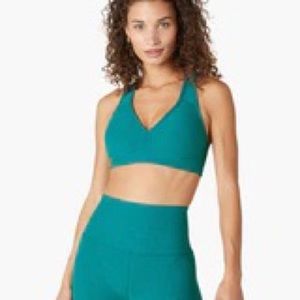 Beyond Yoga Bay Blue Heather Spacedye biker shorts with no pockets